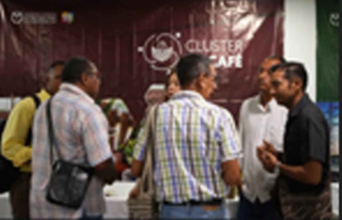 Networking para clústeres 2025.