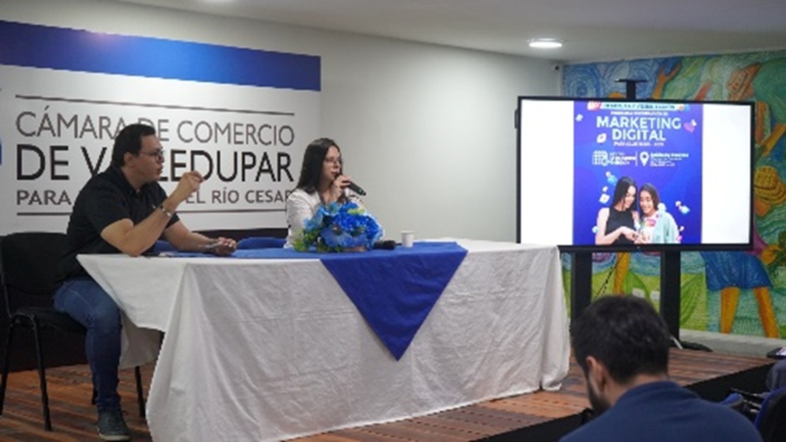 Programa marketing digital para clústeres 2025.